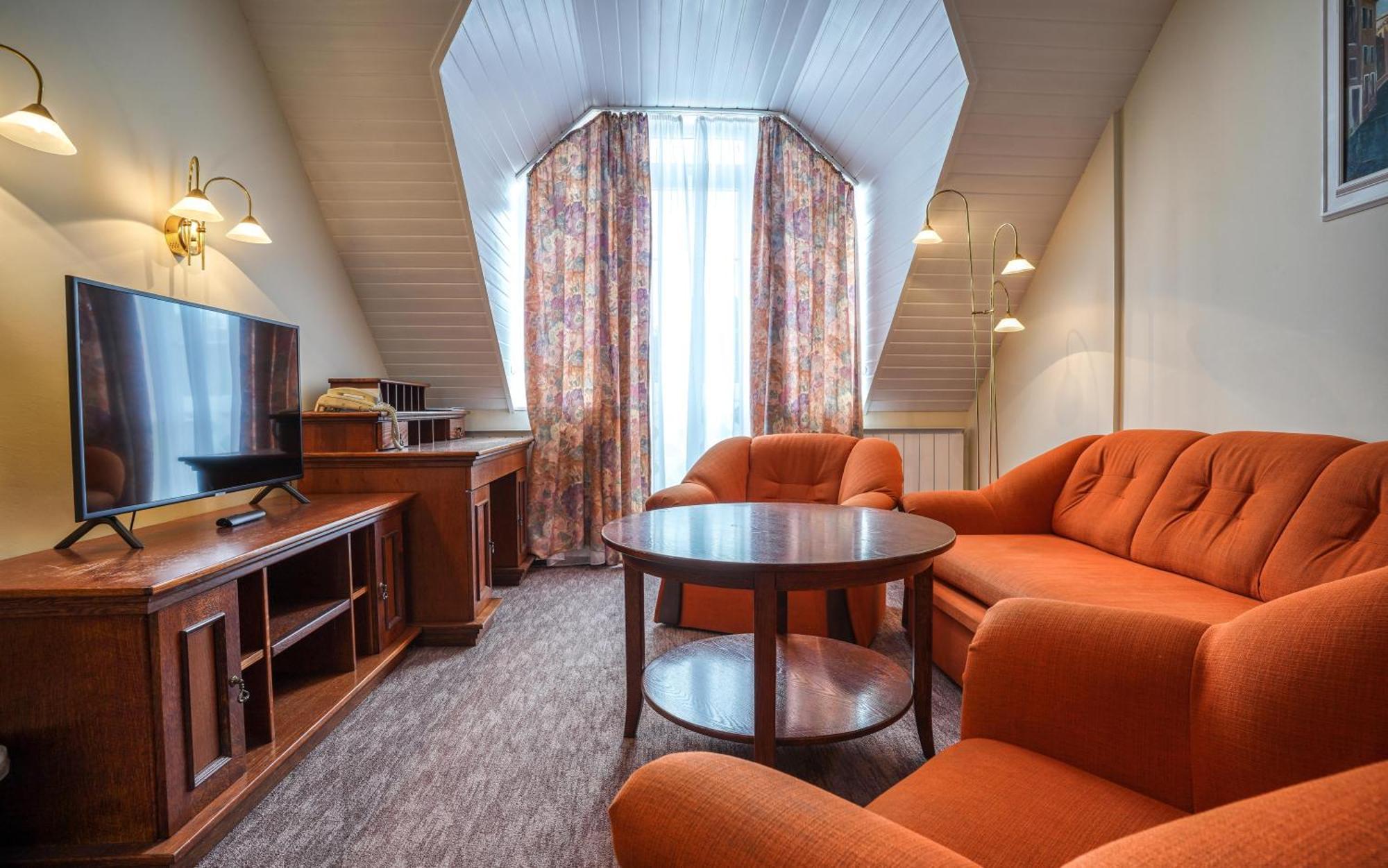 Hotel Erzsebet Hévíz Buitenkant foto